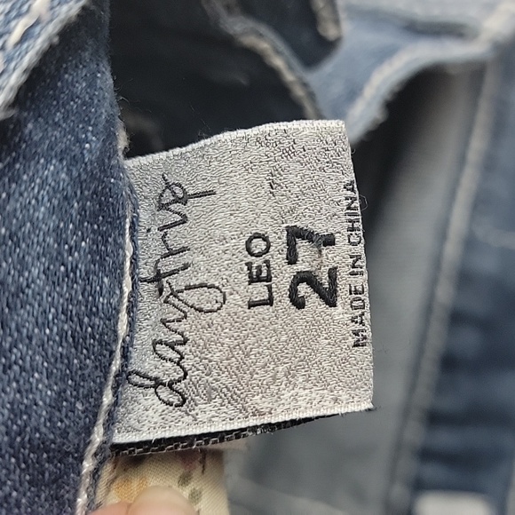 Daytrip Leo Carpi size 27 from The Buckle Super Comfortable and Cute - Picture 4 of 8